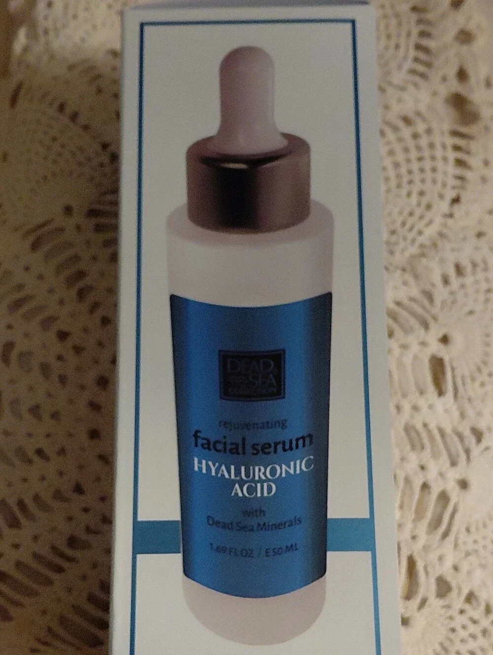Hyaluronic Acid Rejuvenating Facial Serum - White/Blue Dead Sea Minerals.